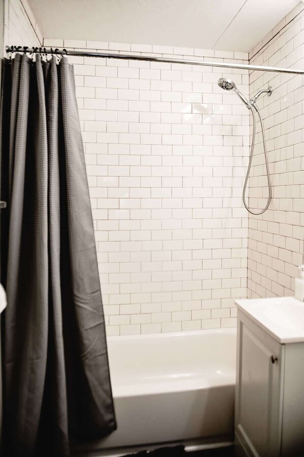 Bathtub