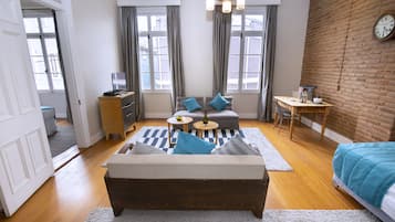 Premium Suite | 1 bedroom, soundproofing, free WiFi, bed sheets