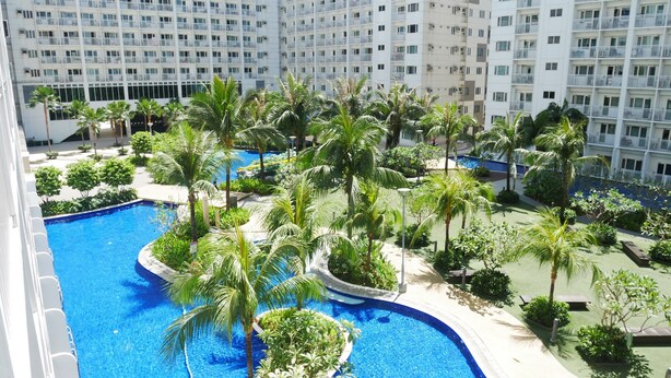 6 piscinas al aire libre