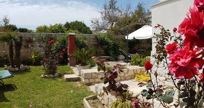 Oikia Holidays Uggiano Casa Dante Eliana
