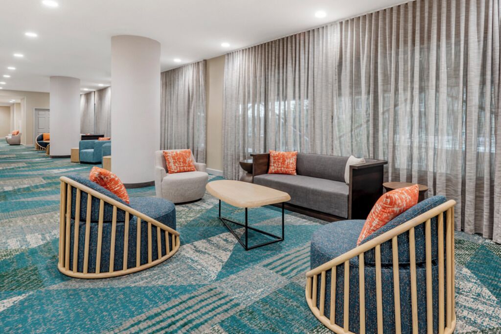 Perfect Home Base For Exploring Alamo City! Pet-friendly! Free Buffet Breakfast! - San Antonio, TX