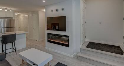 Cozy New Suite in South Calgary