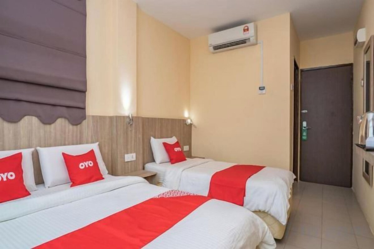 WiFi (free), bed sheets