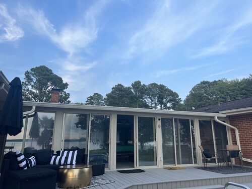 Squeaky Shores Gloucester, VA Waterfront York River Oasis