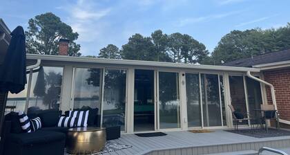 Squeaky Shores Gloucester, VA Waterfront York River Oasis