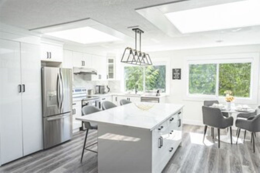 Waterfront Luxury Island Retreat East Sooke