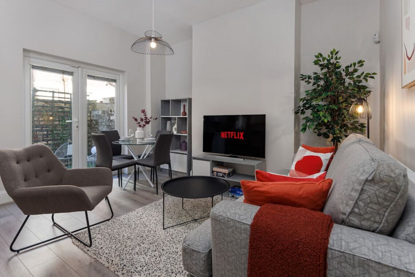 Anfield Haven | Elegant, Pet-Friendly & Cozy