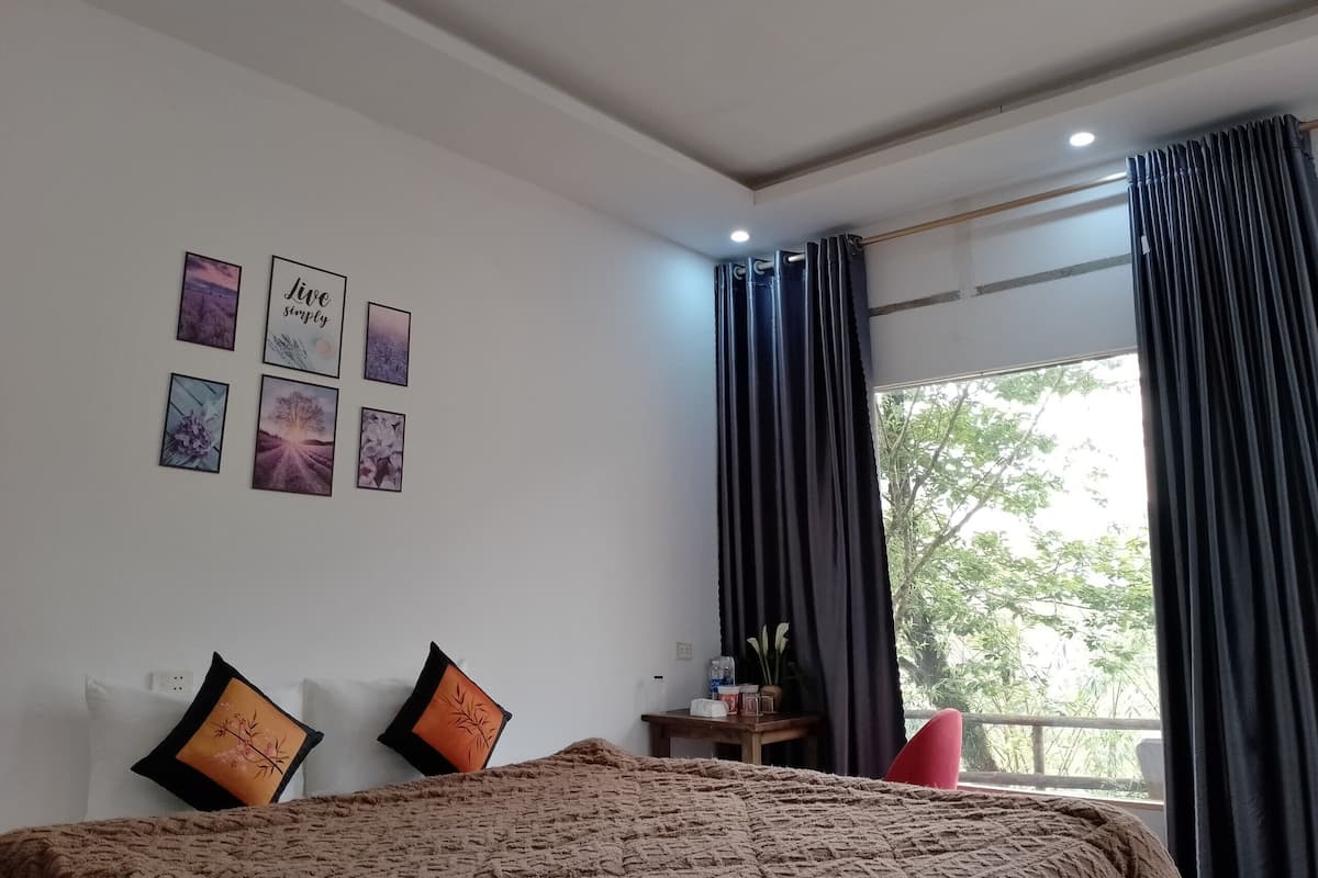 Classic Double Room | Gebar bulu kapas, ruang kerja komputer riba, Wi-fi percuma