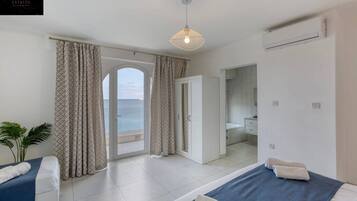 2 bedrooms, desk, iron/ironing board, travel cot