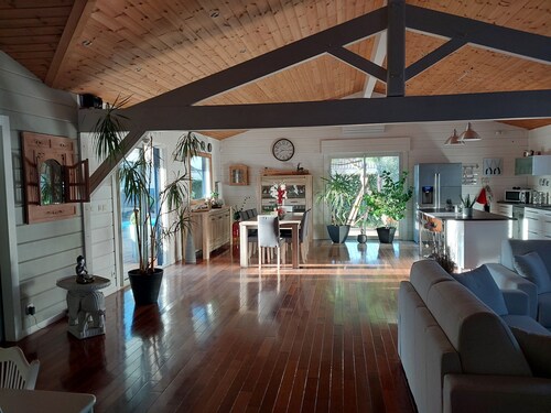 Quiet villa with pool in Marennes 3km from the ocean