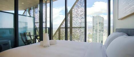 2 室のベッドルーム、アイロン / アイロン台、WiFi、ベッドシーツ