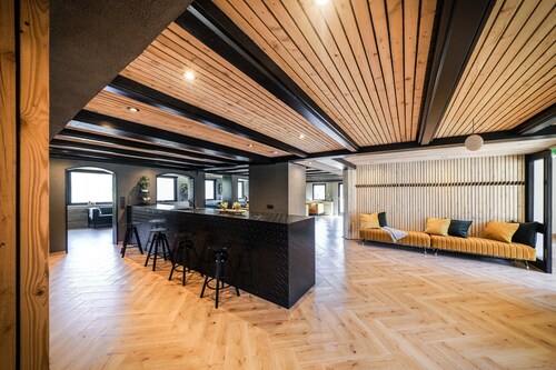 Workation House for up to 38 persons