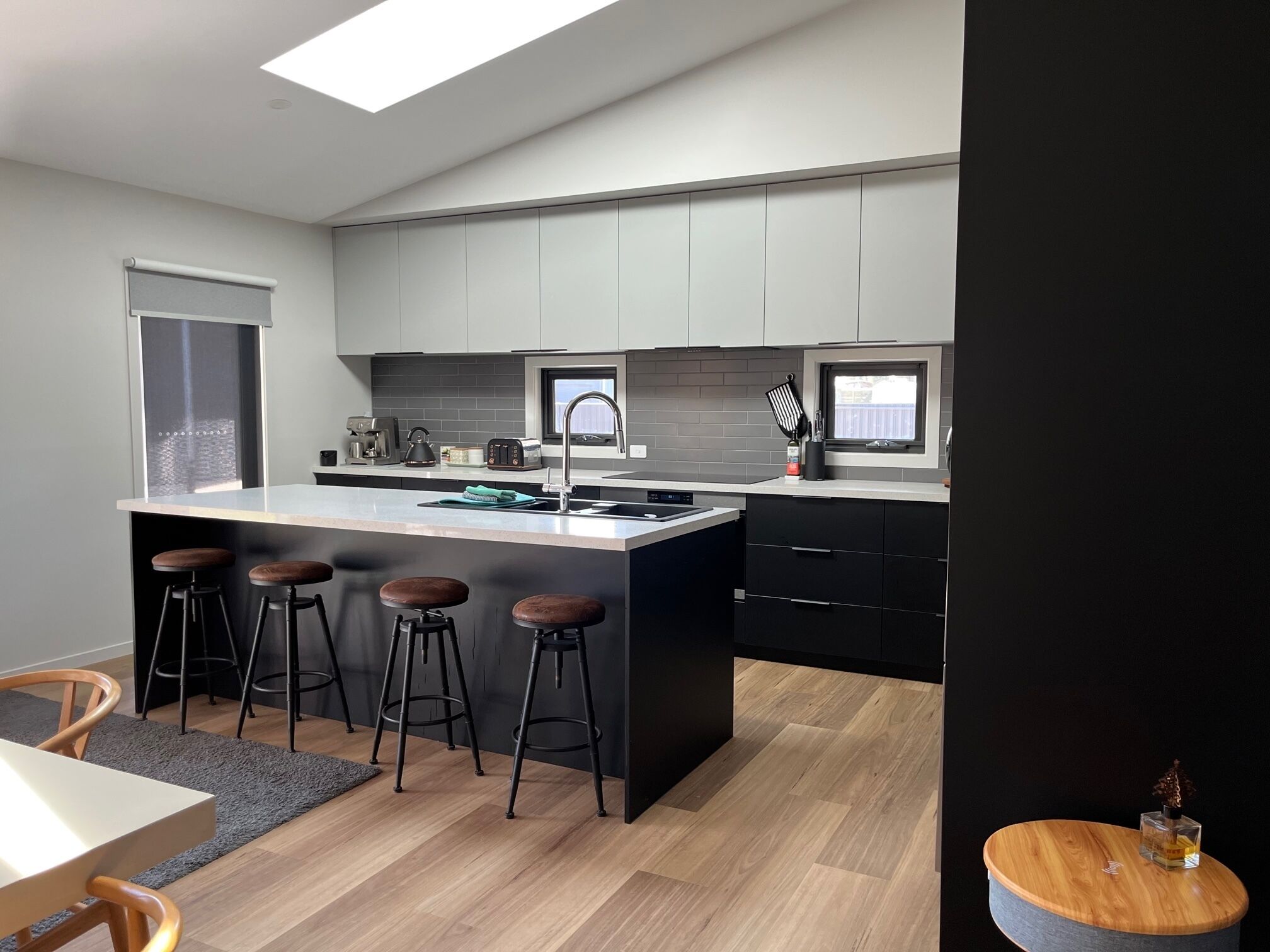 Newly built beautiful contemporary Coongulla home