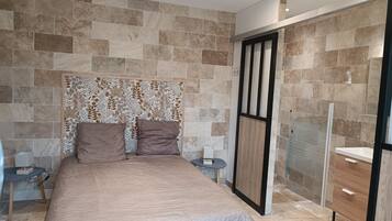 1 bedroom, free WiFi, bed sheets, wheelchair access