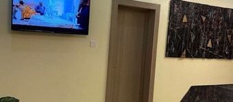 MITOS LUXURY SUITES -BODE THOMAS