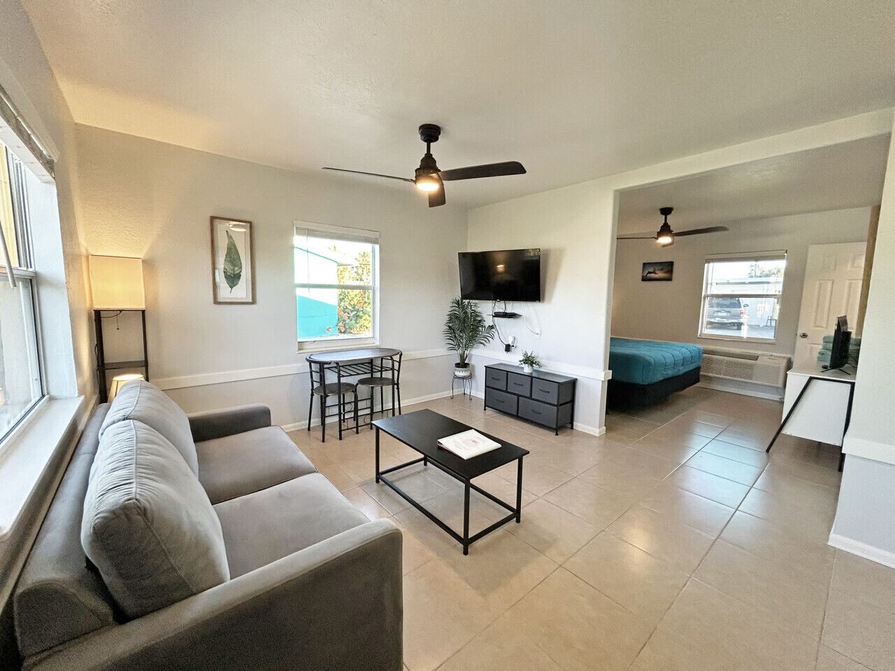 TV connectée, espaces bureaux