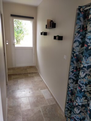 Interior - Gîte Val de Loire private access: 2/4 persons (Saint-Branchs)