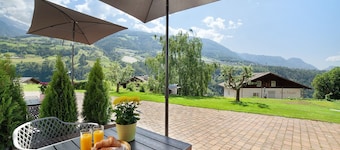 Holiday Apartment "Alivo Living Apartment Aurora" with Mountain View & Garden