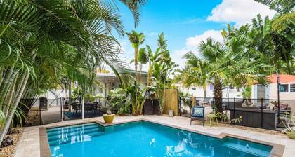 Tropical Heated Pool+Hot Tub! 1 Mile To Beach!