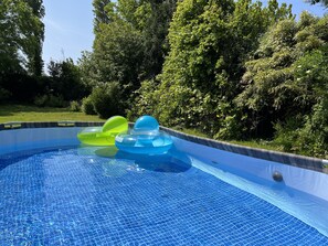 Piscina a l'aire lliure i piscina climatitzada 