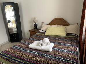2 bedrooms, WiFi, bed sheets