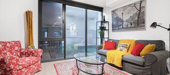 New Modern Design 3B2B House+Parking near Toorak 2