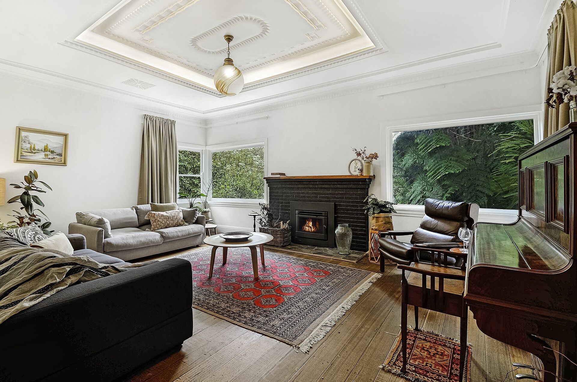 Peaceful riverside cottage in the perfect location