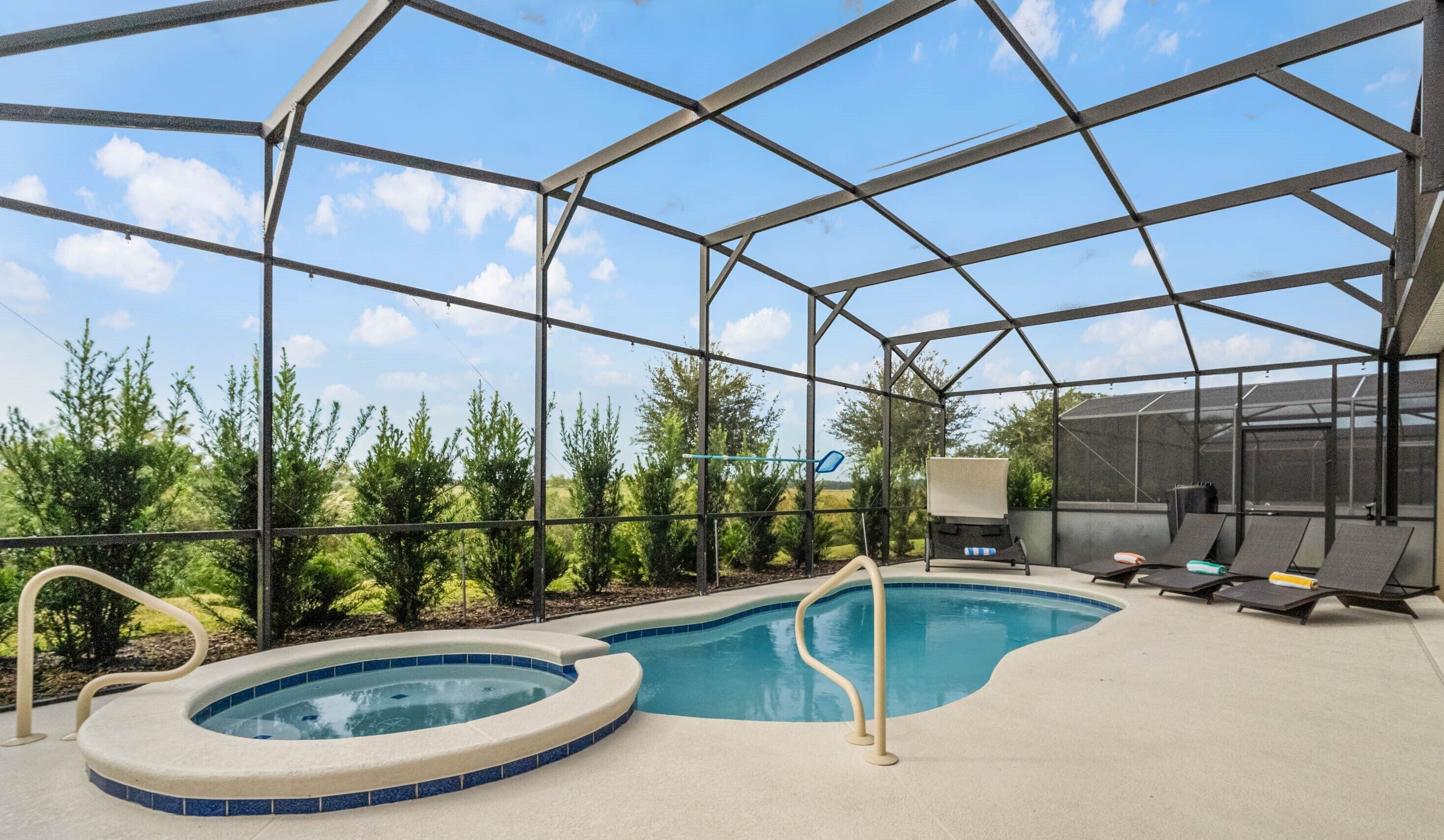 Modern Villa With South Facing Private Pool/Spa Near Disney!