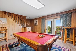 Spielezimmer