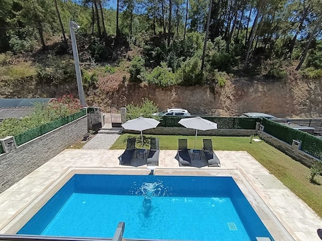 ์ผ์ธ ์์์ฅ