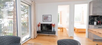 Luxurious apartment with big balcony near city center 