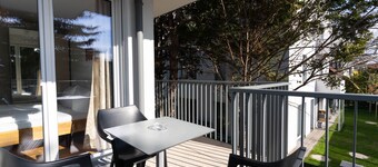 Luxurious apartment with big balcony near city center 