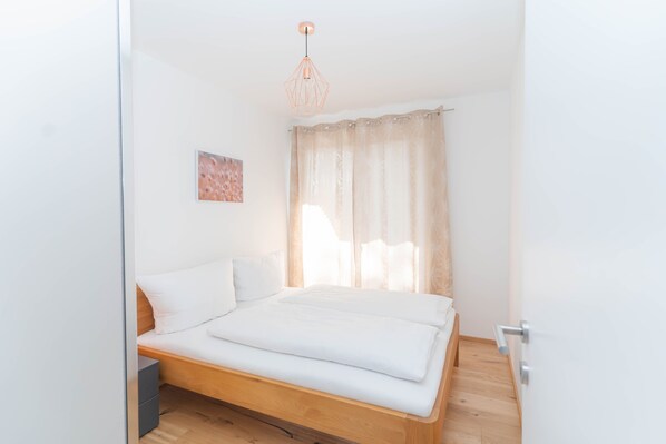 2 camere, una cassaforte in camera, ferro/asse da stiro, lenzuola