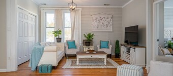 The FarmHouse 3bd/2ba B&B in MO Wine Country & Katy Trail