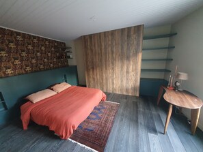 3 chambres, bureau, fer et planche à repasser, Wi-Fi gratuit