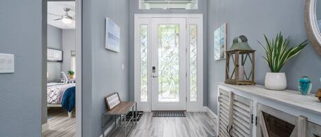 4 habitaciones, escritorio, wifi gratis y ropa de cama