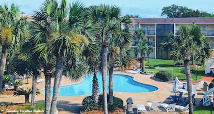 "Perfect Getaway Before School Starts!--Biloxi Bliss"