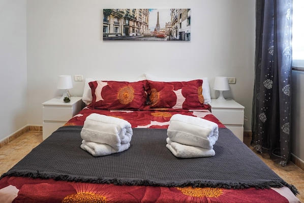 1 bedroom, iron/ironing board, free WiFi, bed sheets