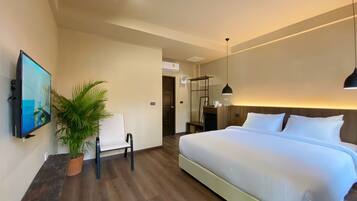Basic Double Room, 1 King Bed | Free WiFi, bed sheets
