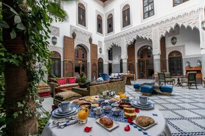 Reception - Riad Semlalia (Fes)
