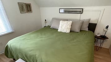 4 habitaciones, caja de seguridad en la habitación y escritorio