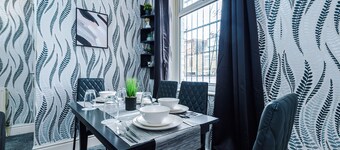 65 Inch TV & Luxurious 2 Bedroom Suite for Your Ultimate Getaway Open