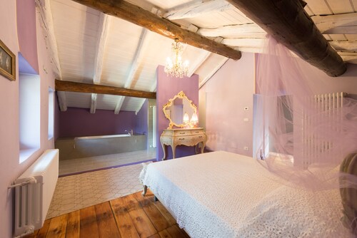 Quart de Lune- Boutique B&B