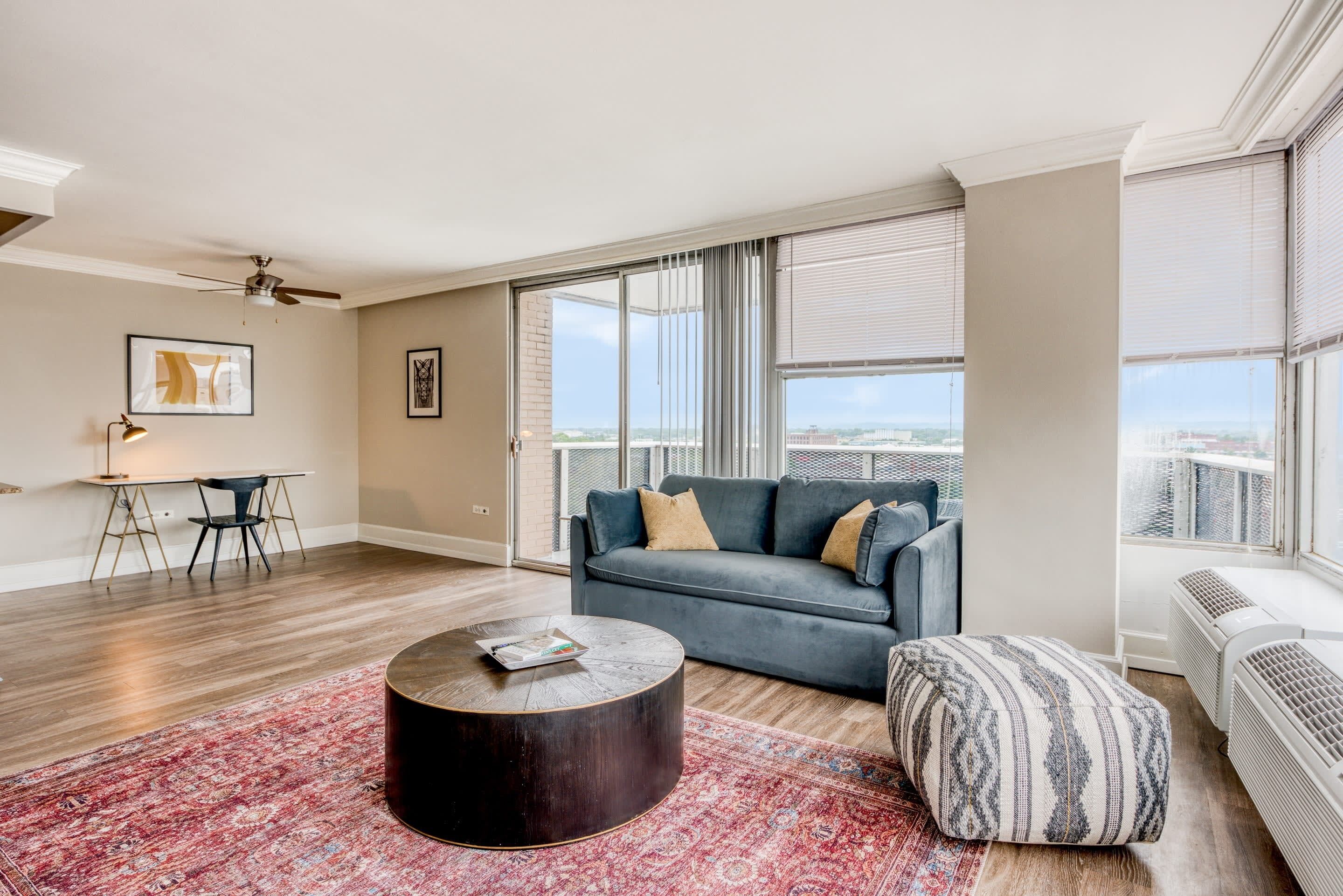 CozySuites 800 Tower 1BR w/sky pool, gym! 24