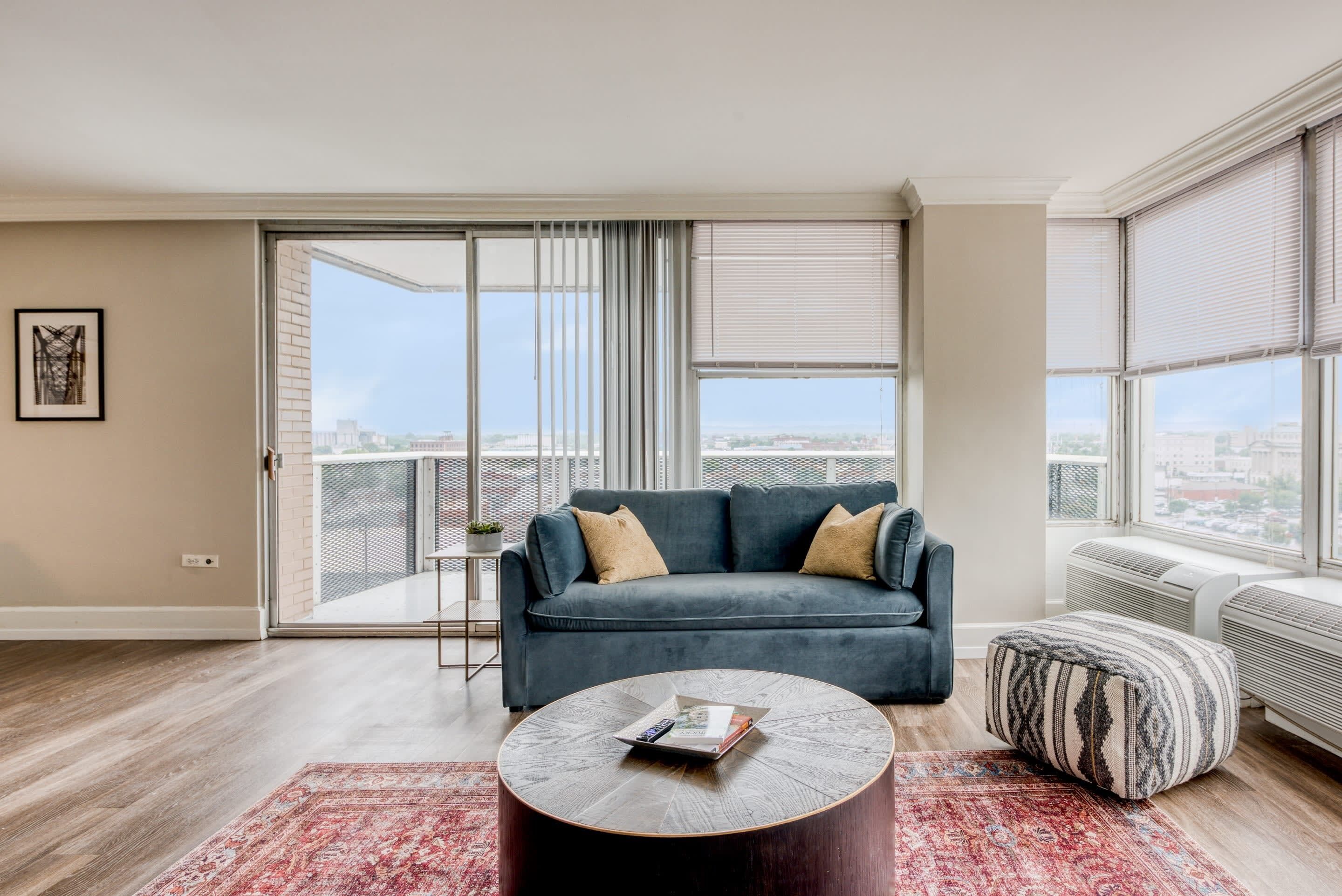 CozySuites 800 Tower 1BR w/sky pool, gym! 24