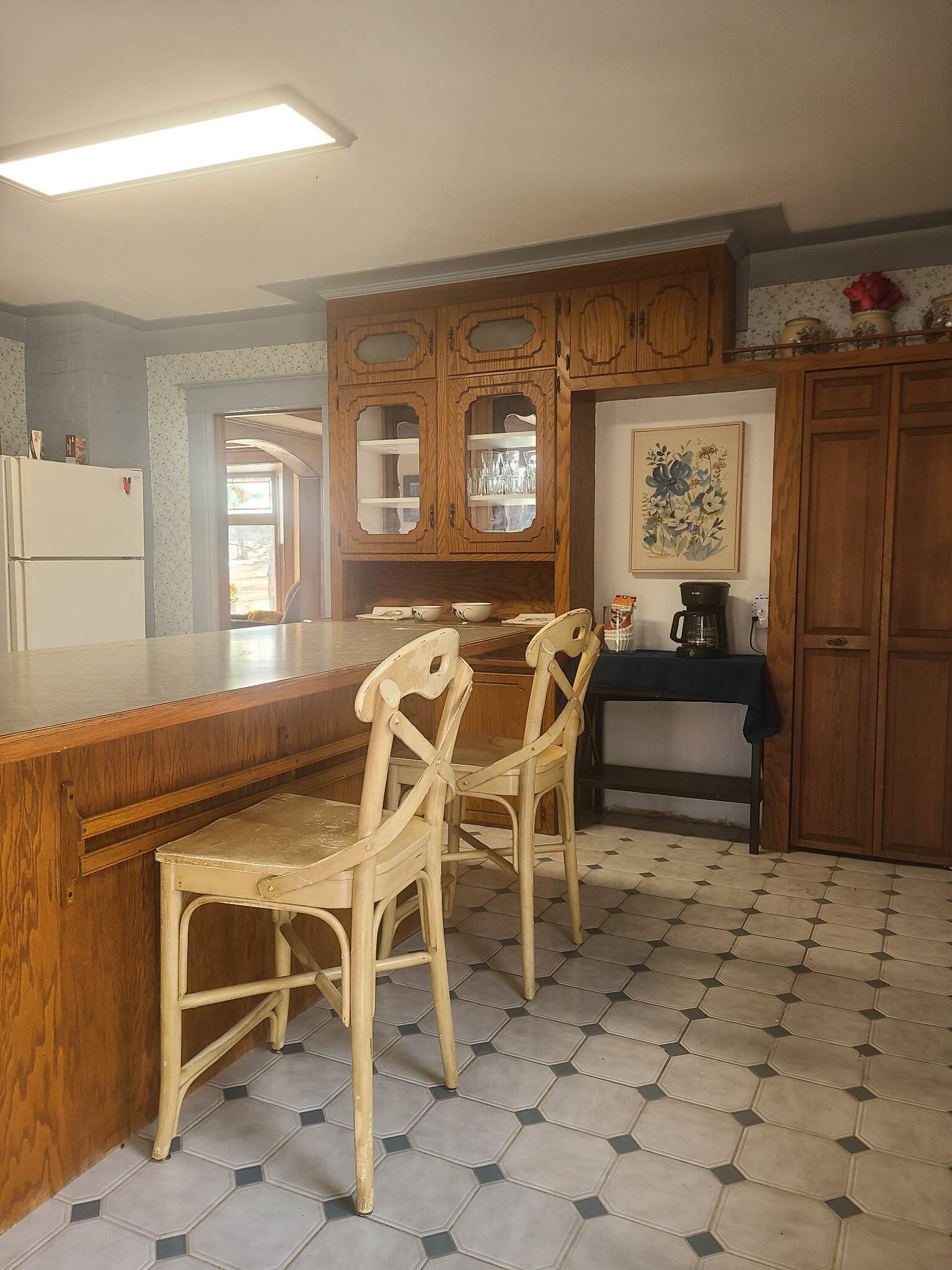 Kylskåp, mikrovågsugn, ugn och spishäll