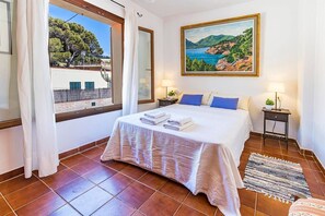 3 Schlafzimmer, Bügeleisen/Bügelbrett, Reisekinderbett, kostenloses WLAN