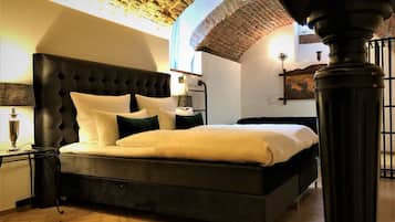 Luxury-Suite | 1 Schlafzimmer, hochwertige Bettwaren, Minibar, individuell dekoriert