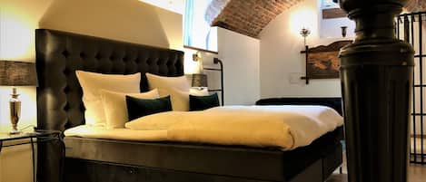 Luxury-Suite | 1 Schlafzimmer, hochwertige Bettwaren, Minibar, individuell dekoriert