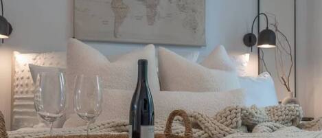 3 bedrooms, iron/ironing board, travel crib, WiFi